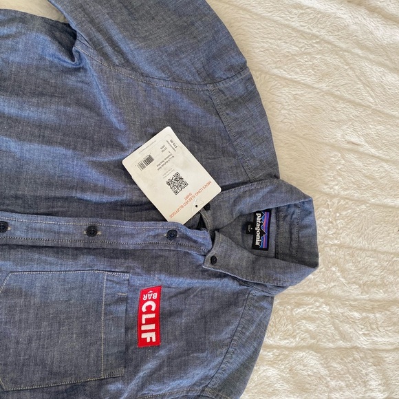 Patagonia mens cliff bar small shirt navy NWT - Picture 3 of 5